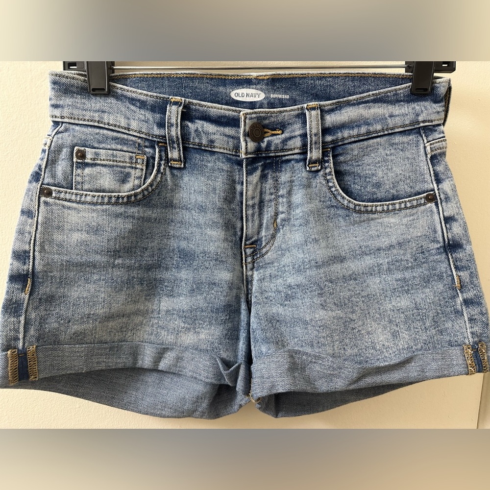 LIKE NEW Old Navy Faded Light Blue Denim Cotton Boyfriend High Waist Jean Shorts